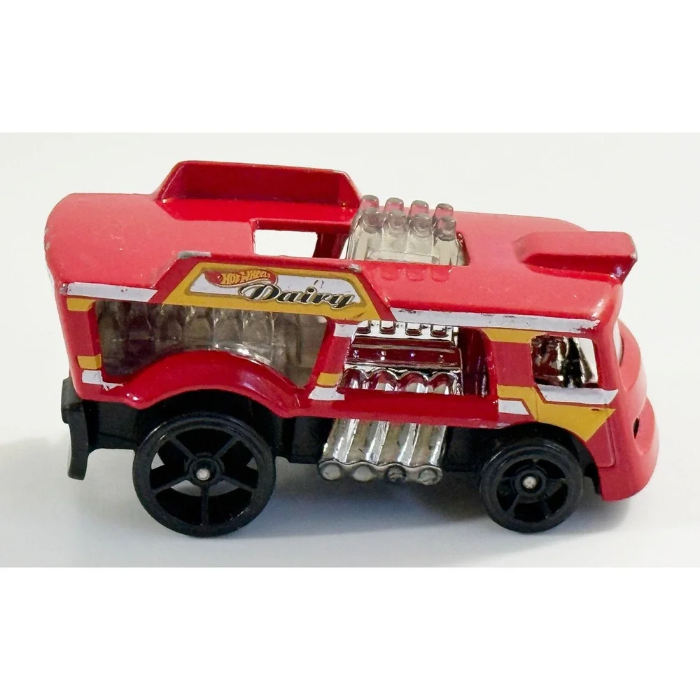 Hot Wheels Dairy Delivery Diecast Truck Red Good‎ 1:64 Scale Racing Decals